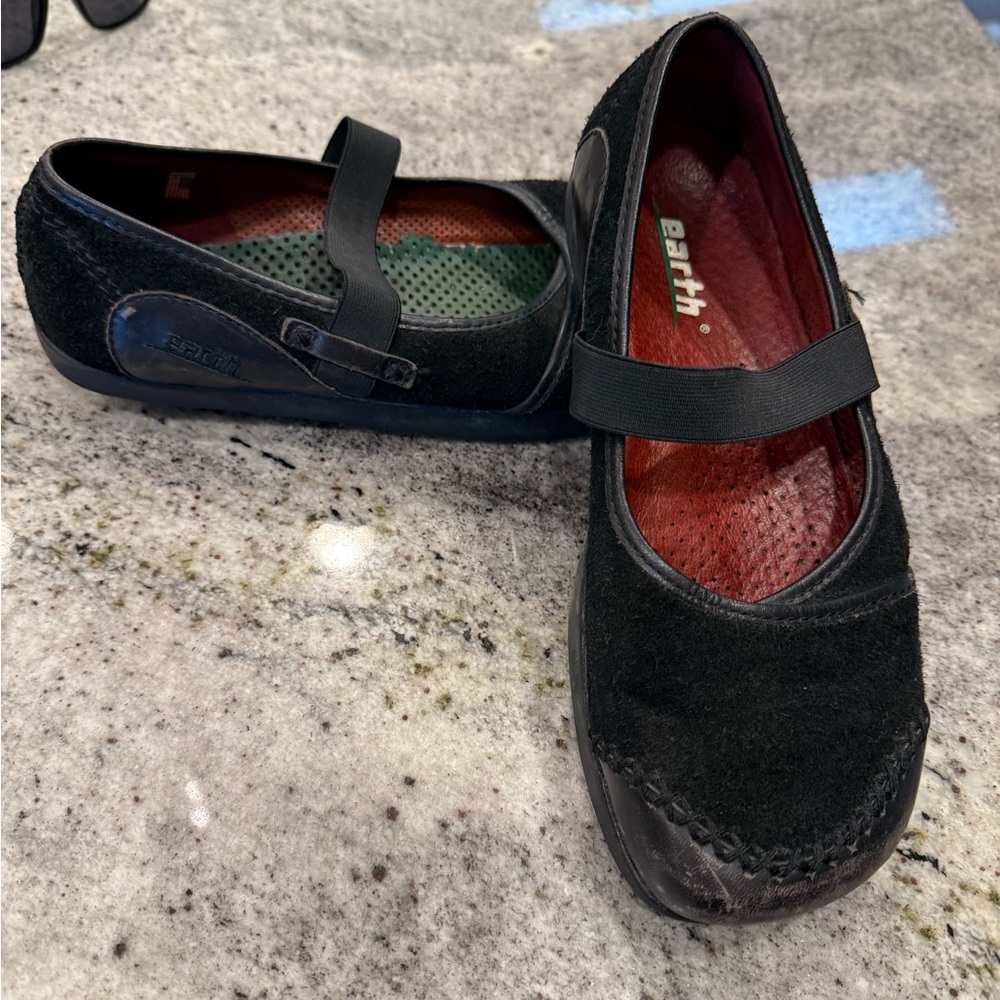 Earth Black Suede Mules